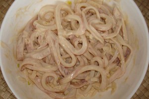 Сахалинский рецепт - Салат из кальмара - Регион65.ком