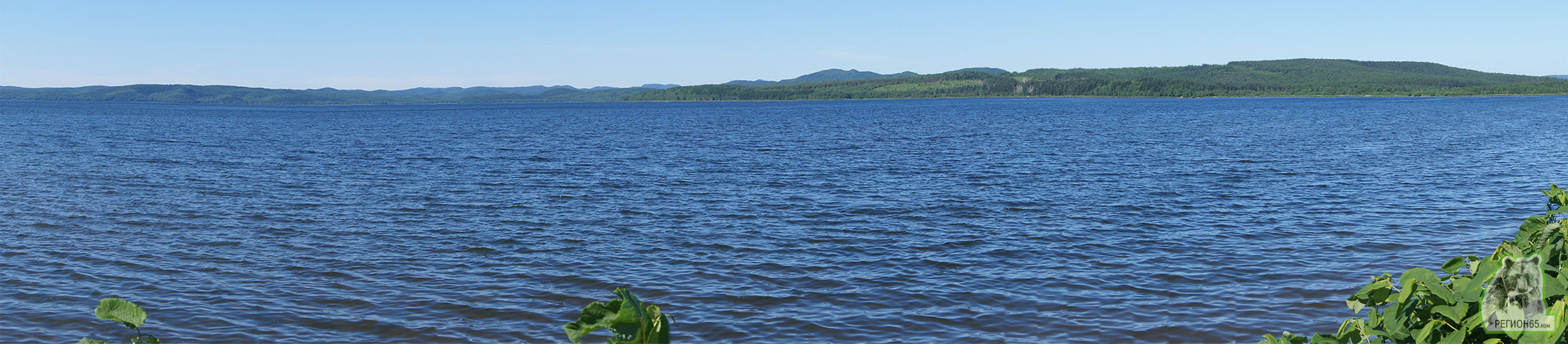 Юг Сахалина лето море озера панорама